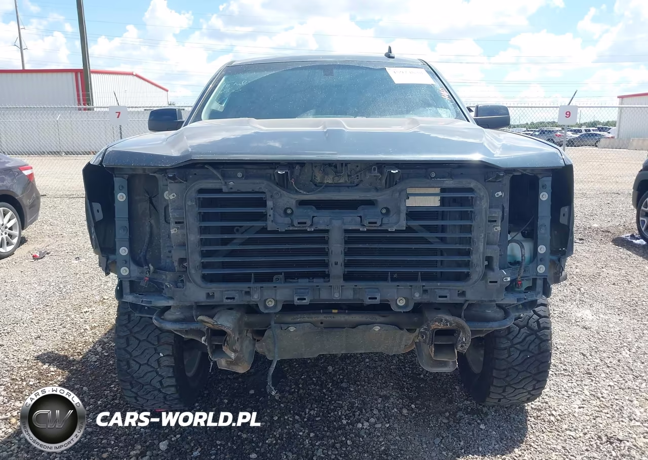 2018 Chevrolet Silverado 1500 2Lt VIN:3GCUKREC1JG514309 - 13