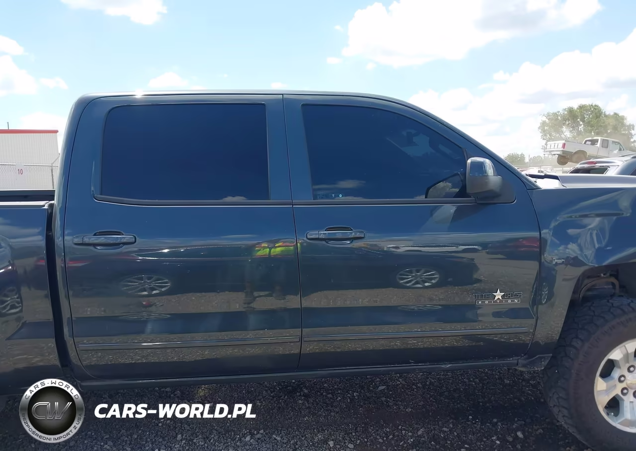 2018 Chevrolet Silverado 1500 2Lt VIN:3GCUKREC1JG514309 - 14