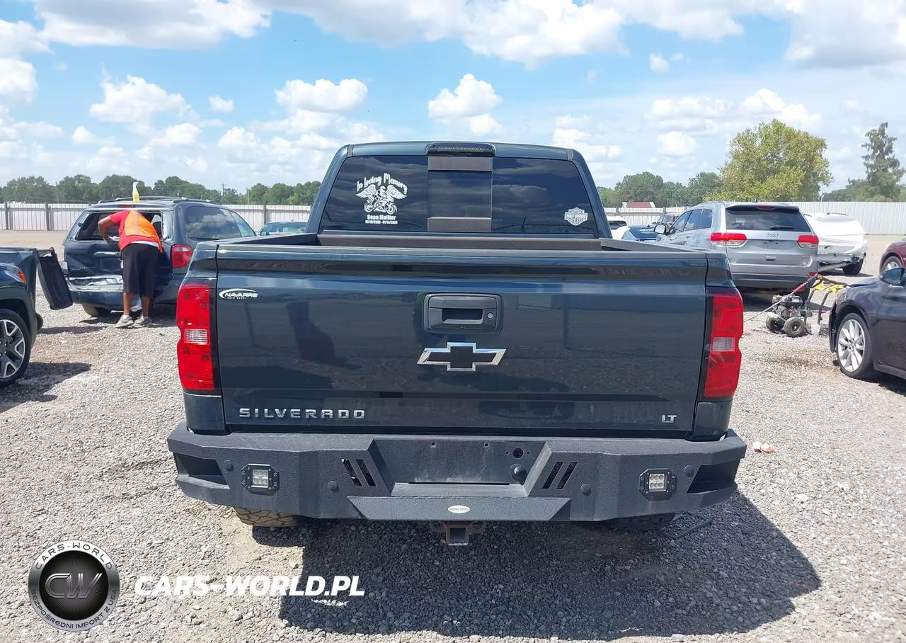 2018 Chevrolet Silverado 1500 2Lt VIN:3GCUKREC1JG514309 - 17