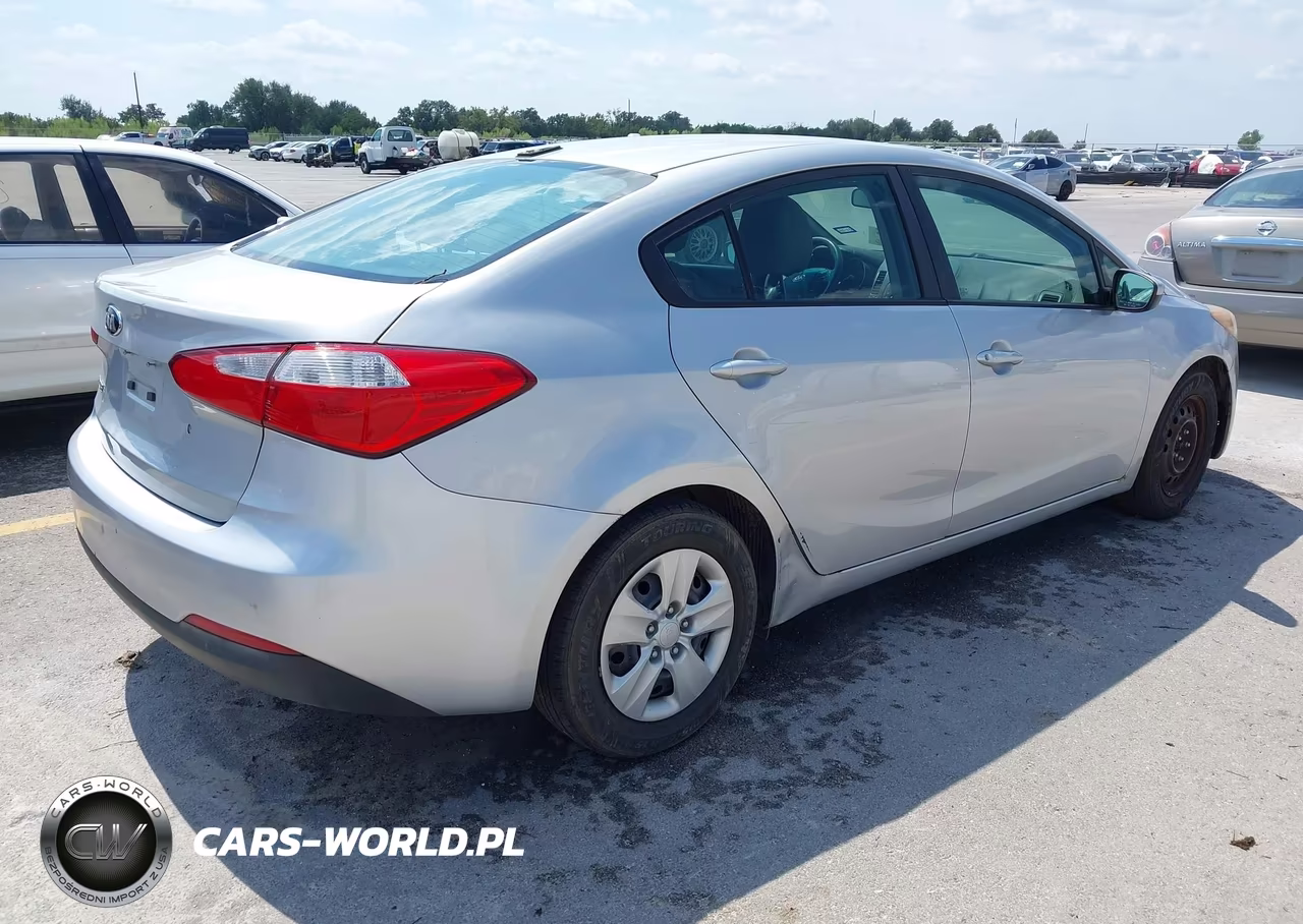 2015 Kia Forte Lx VIN:KNAFK4A60F5401751 - 4