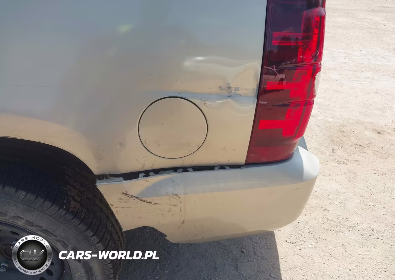 2010 Chevrolet Tahoe Ls VIN:1GNUCAE01AR249337 - 11