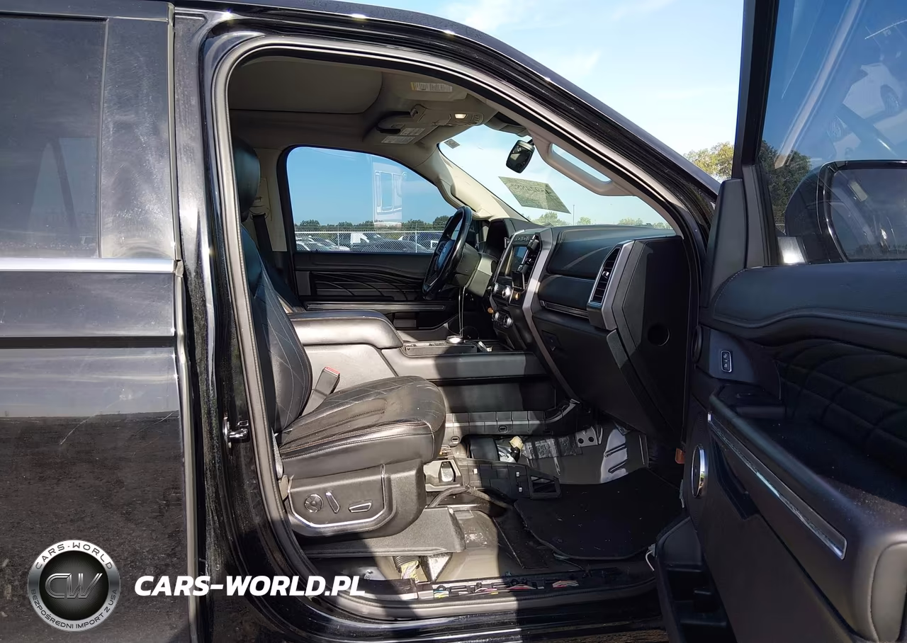 2018 Ford Expedition Platinum VIN:1FMJU1LT9JEA42946 - 5