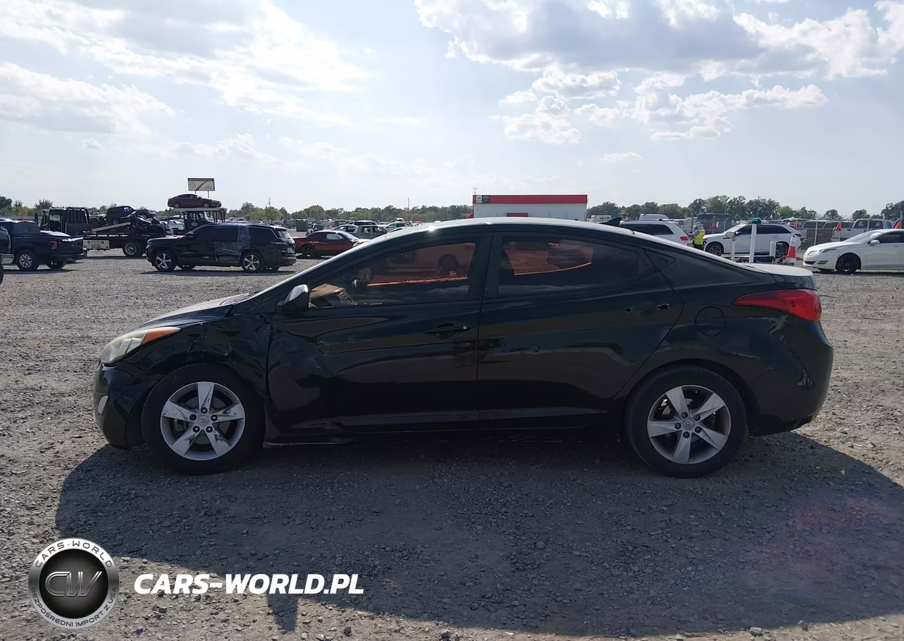 2013 Hyundai Elantra Gls VIN:5NPDH4AE7DH215394 - 14