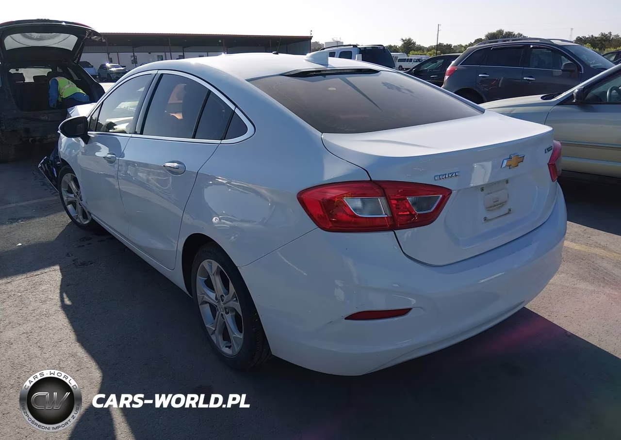2017 Chevrolet Cruze Premier Auto VIN:1G1BF5SM2H7229022 - 3