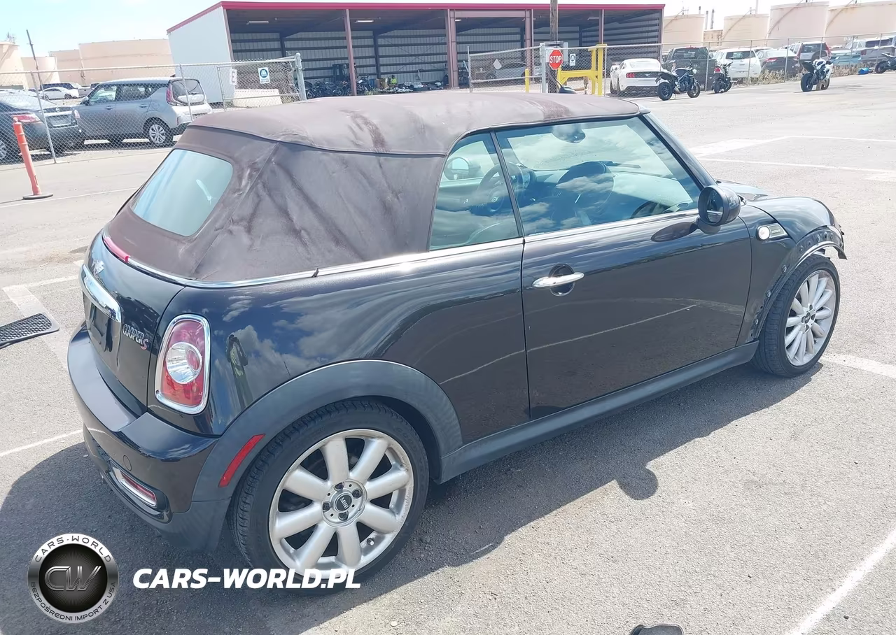 2013 Mini Convertible Cooper S VIN:WMWZP3C53DT550824 - 4