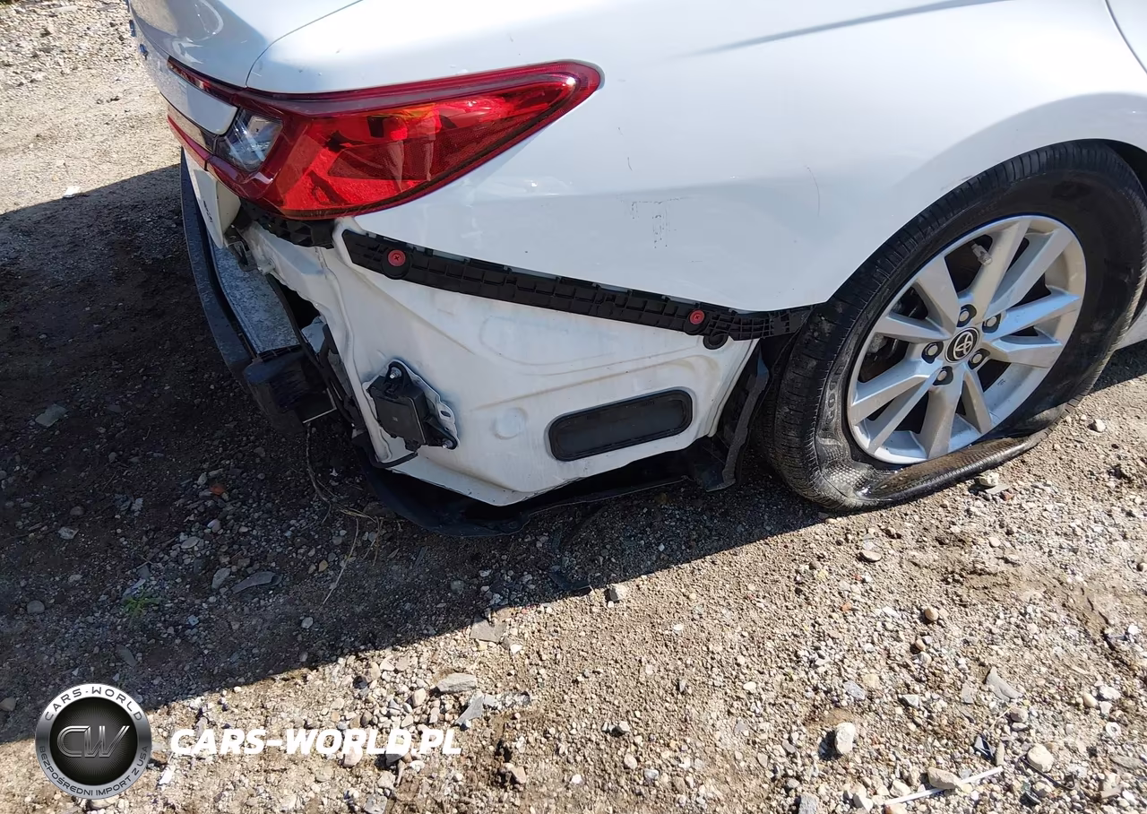 2025 Toyota Camry Le VIN:4T1DAACK6SU555446 - 16