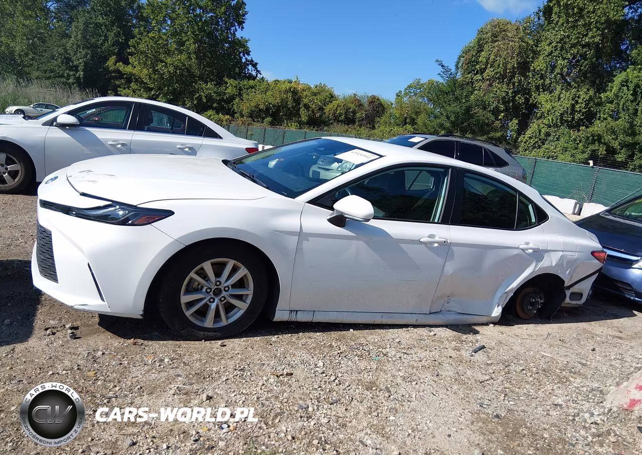 2025 Toyota Camry Le VIN:4T1DAACK6SU555446 - 20