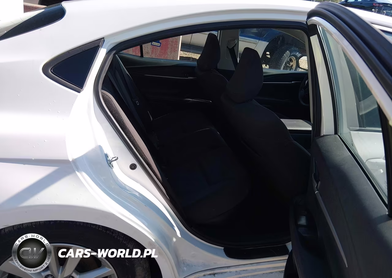 2025 Toyota Camry Le VIN:4T1DAACK6SU555446 - 8