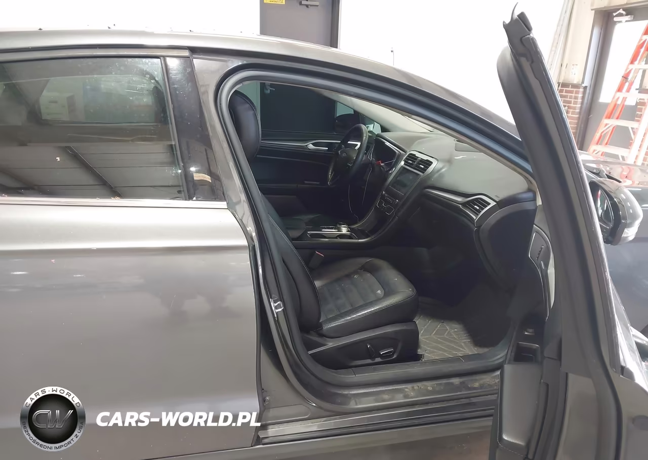 2017 Ford Fusion Energi Se Luxury VIN:3FA6P0PU1HR264635 - 5