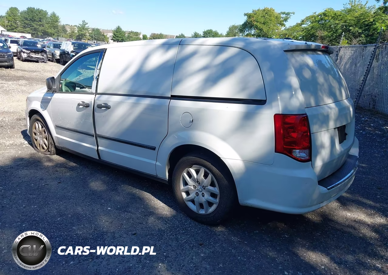2015 Ram Cargo Tradesman VIN:2C4JRGAG6FR568220 - 3