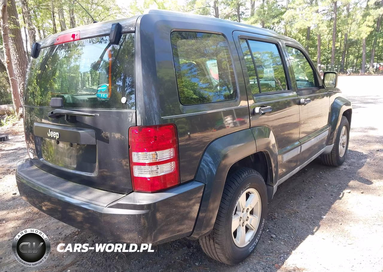 2011 Jeep Liberty Sport VIN:1J4PN2GK4BW579782 - 4