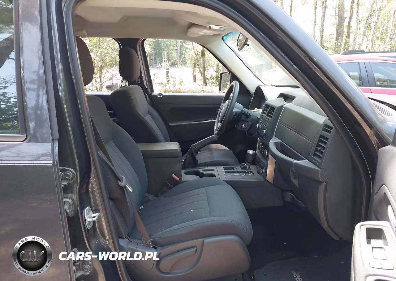 2011 Jeep Liberty Sport VIN:1J4PN2GK4BW579782 - 5