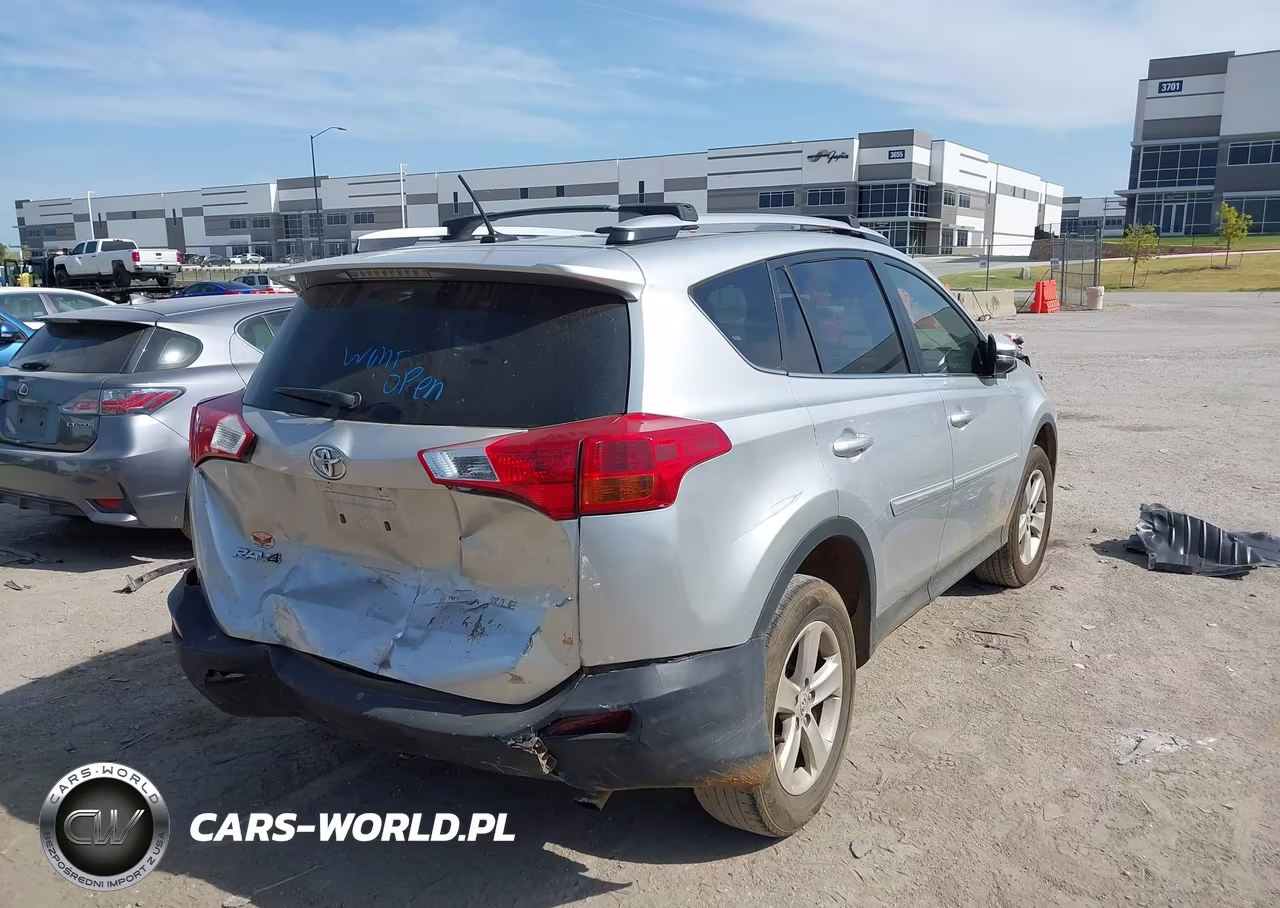 2014 Toyota Rav4 Xle VIN:JTMWFREV4EJ010159 - 4