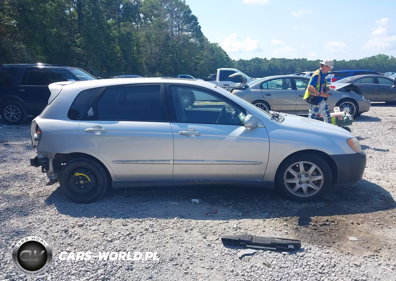 2006 Kia Spectra5 VIN:KNAFE161065344759 - 13