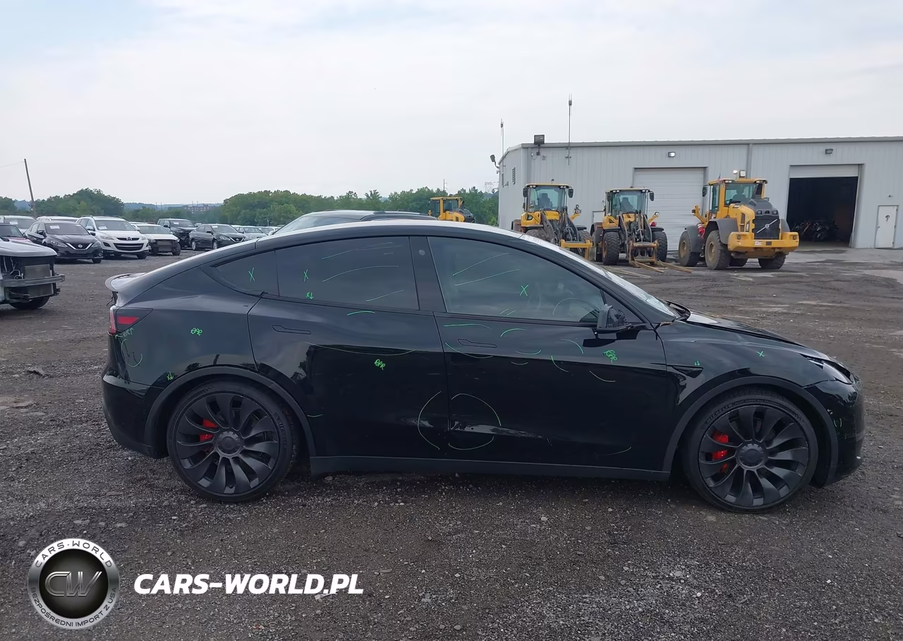 2022 Tesla Model Y Performance Dual Motor All-Wheel Drive VIN:7SAYGDEF0NF511240 - 12