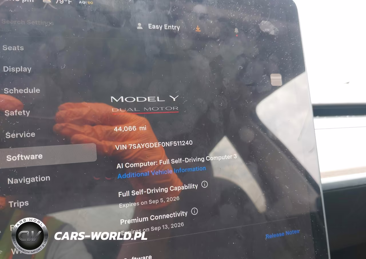 2022 Tesla Model Y Performance Dual Motor All-Wheel Drive VIN:7SAYGDEF0NF511240 - 14