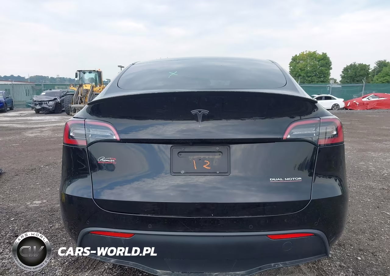 2022 Tesla Model Y Performance Dual Motor All-Wheel Drive VIN:7SAYGDEF0NF511240 - 15