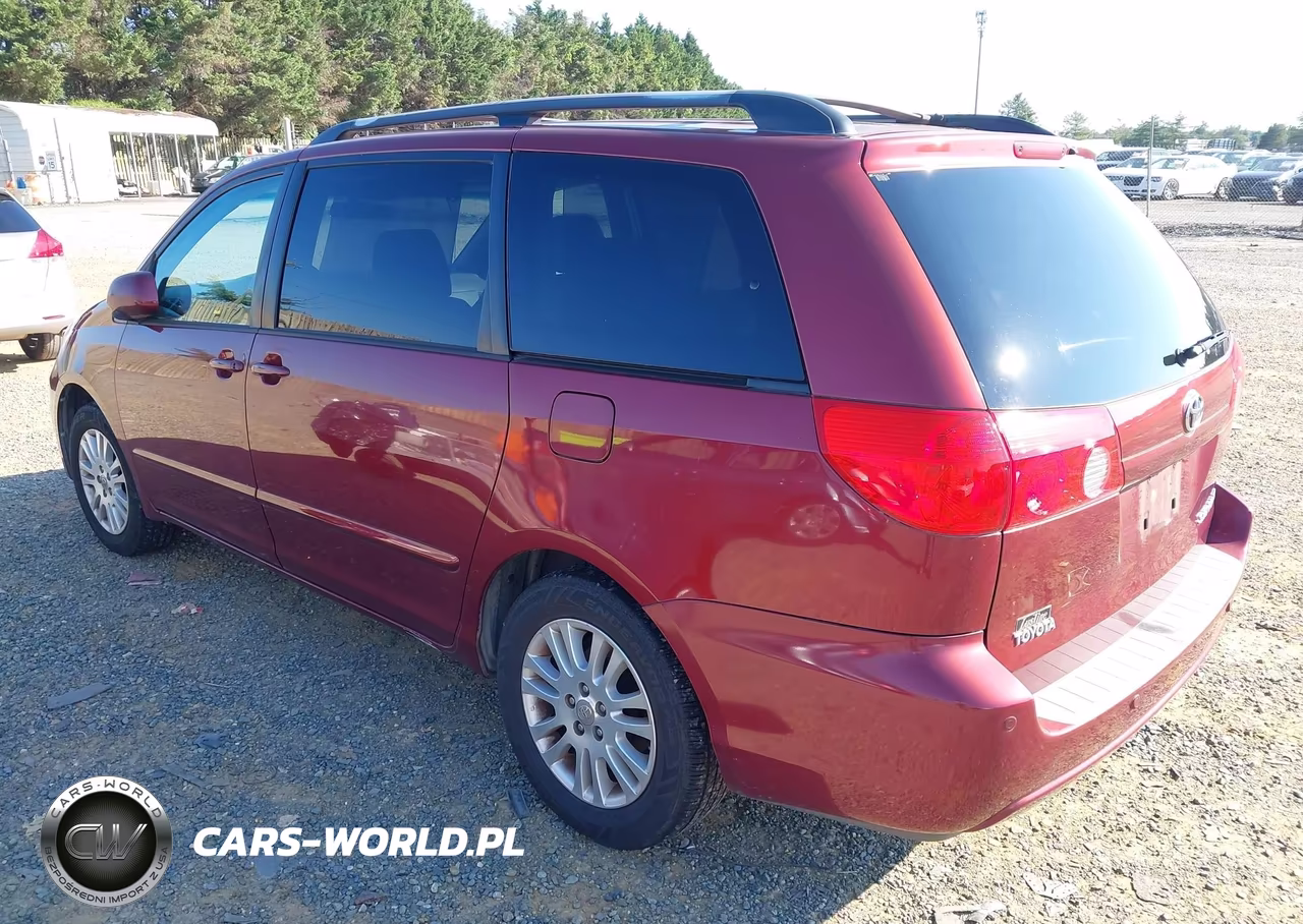 2010 Toyota Sienna Xle VIN:5TDYK4CC4AS323914 - 3