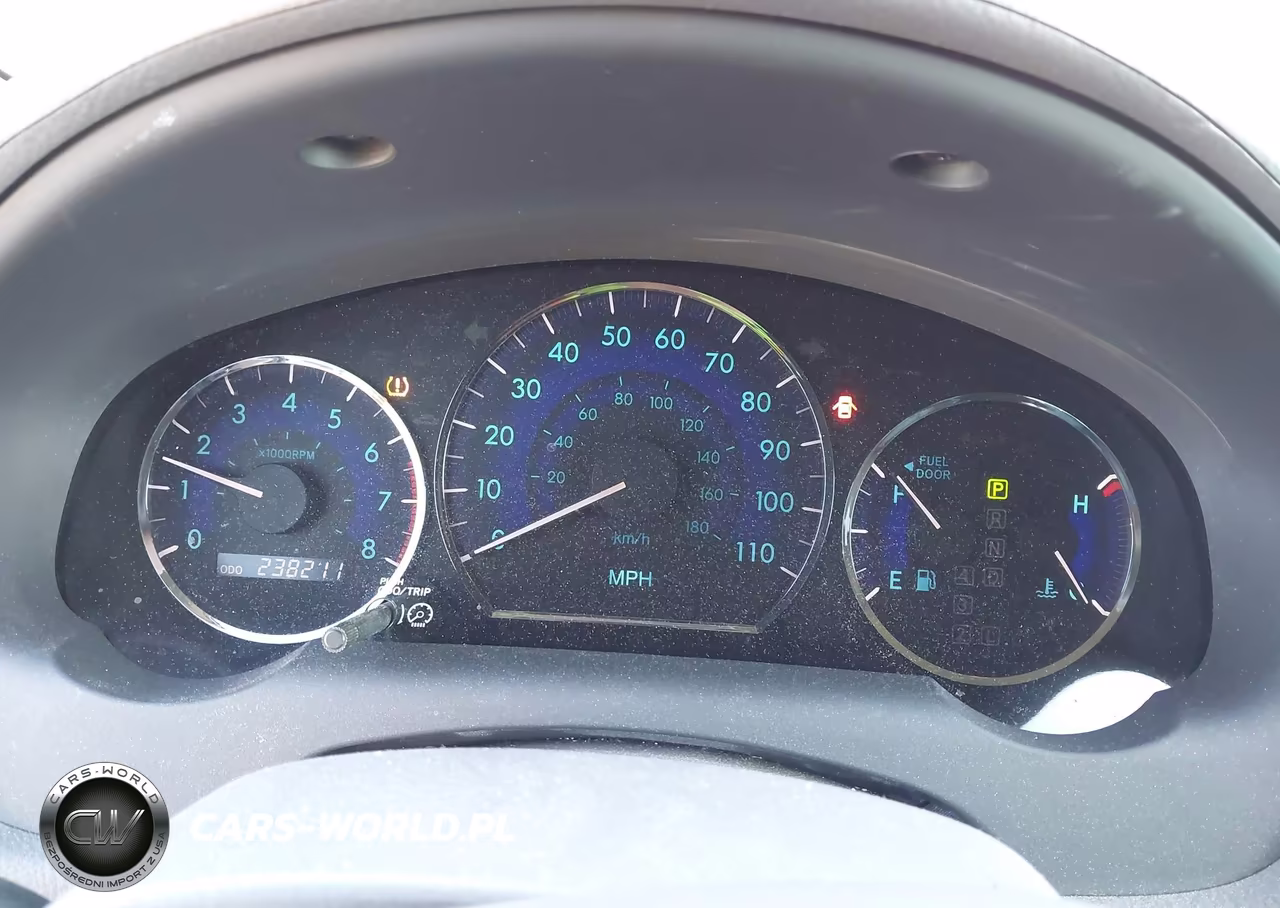 2010 Toyota Sienna Xle VIN:5TDYK4CC4AS323914 - 7