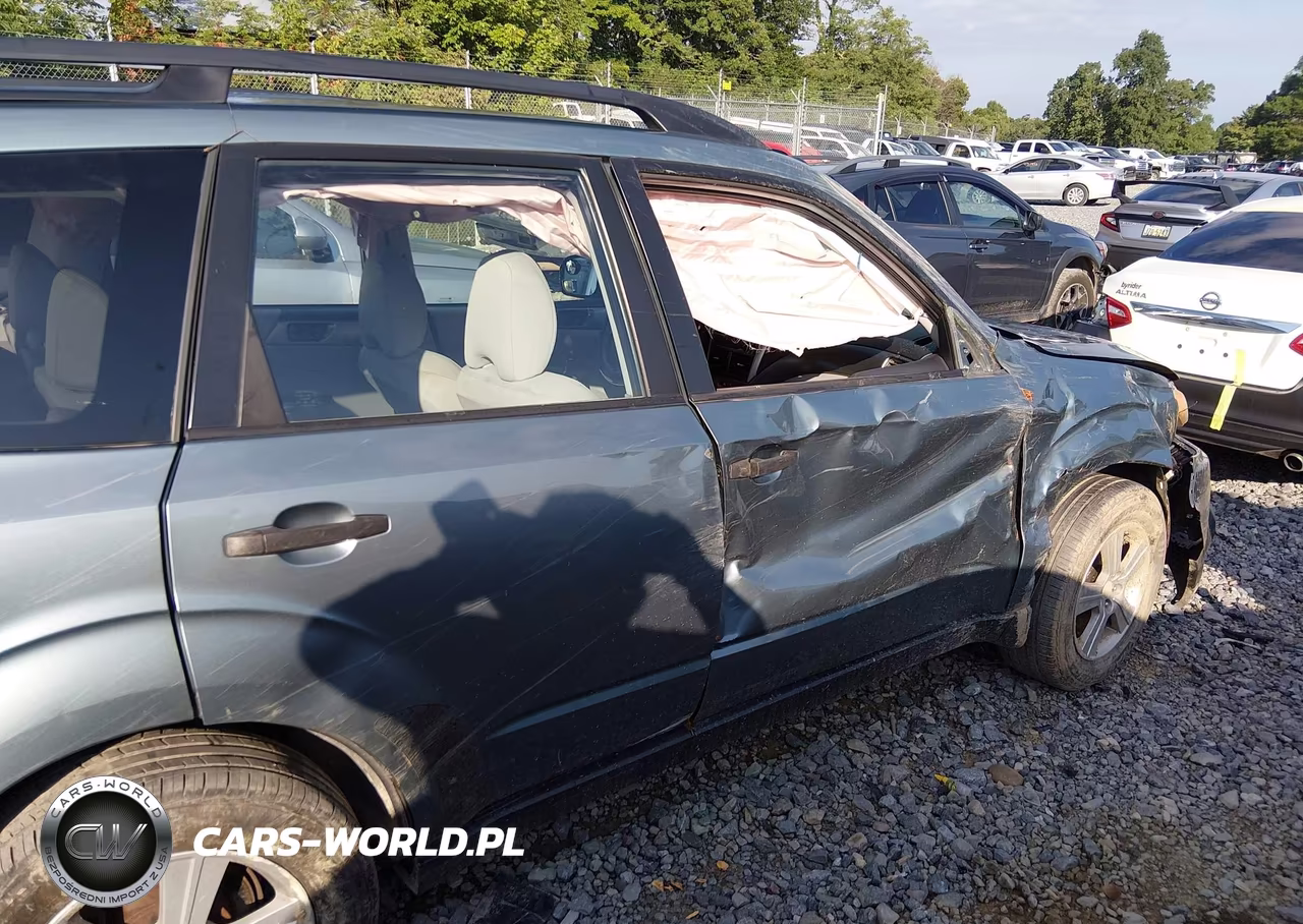2012 Subaru Forester 2.5X VIN:JF2SHABC8CH411300 - 6