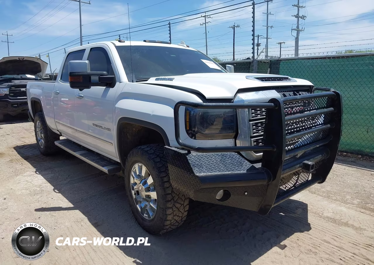 2018 GMC Sierra K2500 Denali – zdjęcie 1 z 20