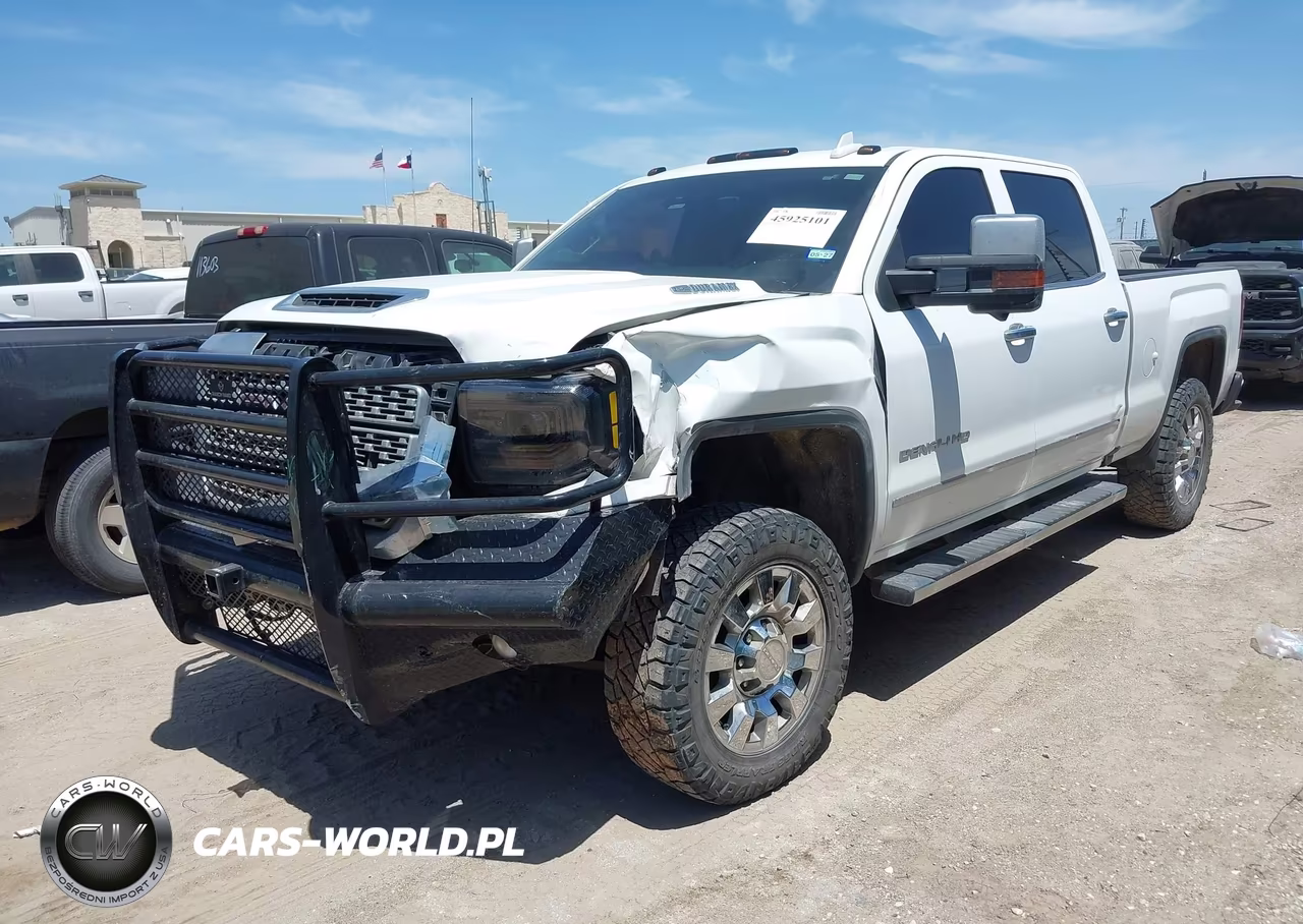 2018 GMC Sierra K2500 Denali VIN:1GT12UEY3JF251808 - 2