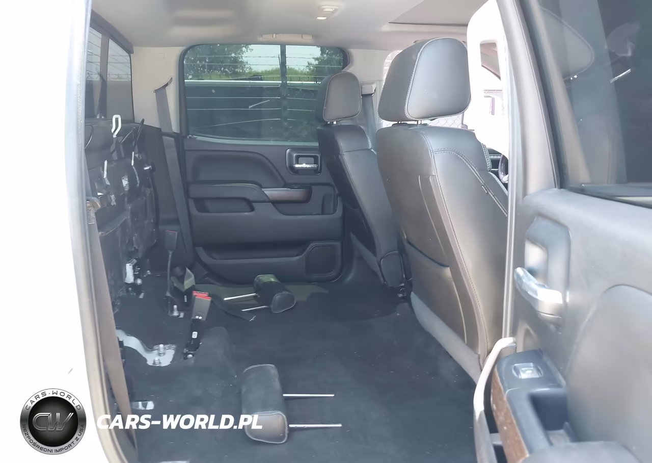 2018 GMC Sierra K2500 Denali VIN:1GT12UEY3JF251808 - 8