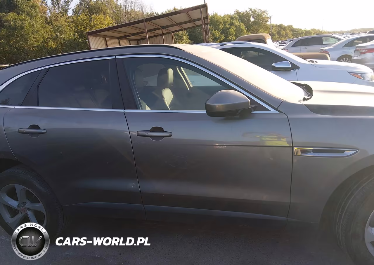 2019 Jaguar F-Pace 25T Premium VIN:SADCJ2FX8KA369300 - 14