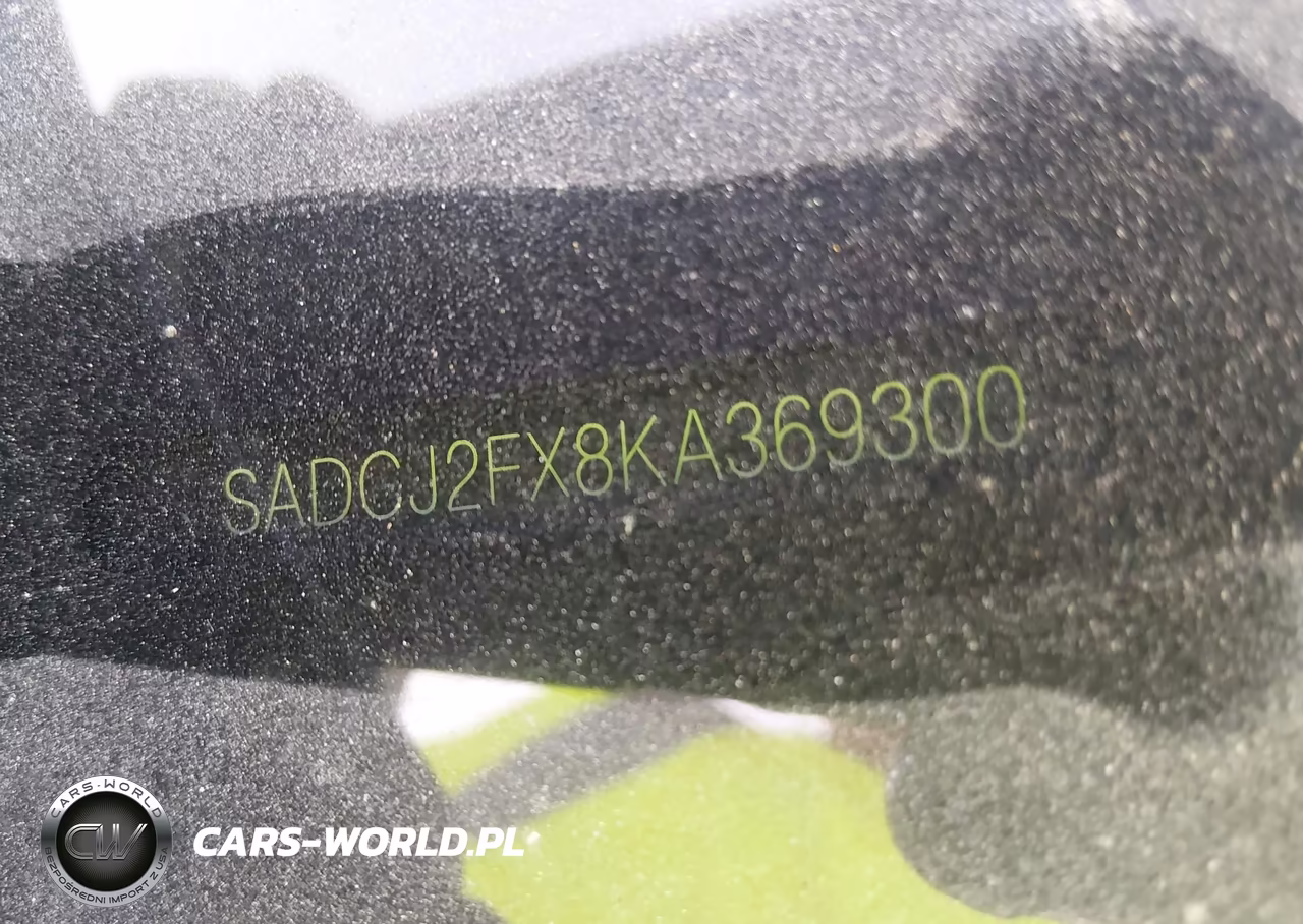2019 Jaguar F-Pace 25T Premium VIN:SADCJ2FX8KA369300 - 9