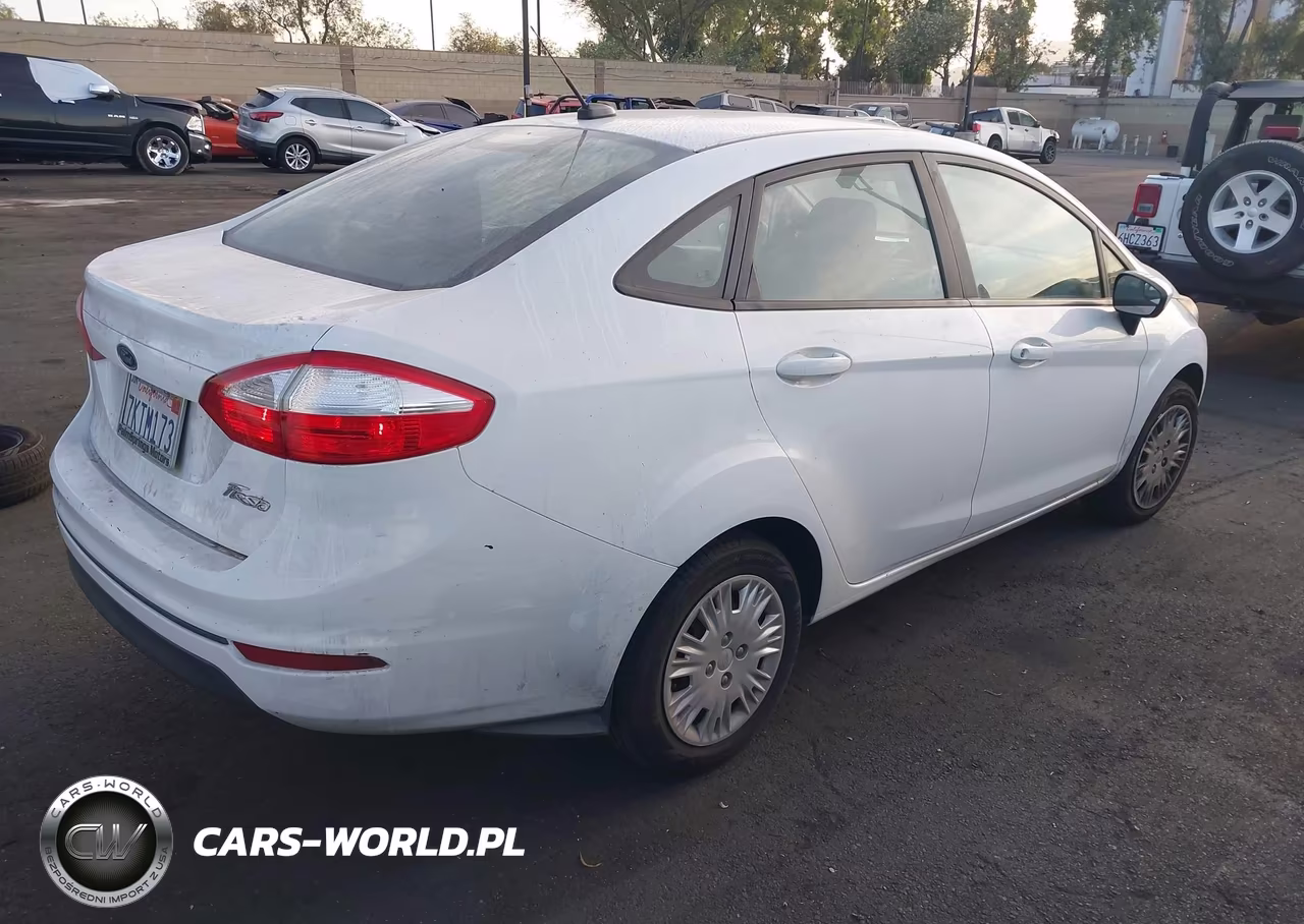2015 Ford Fiesta S VIN:3FADP4AJ7FM198471 - 4