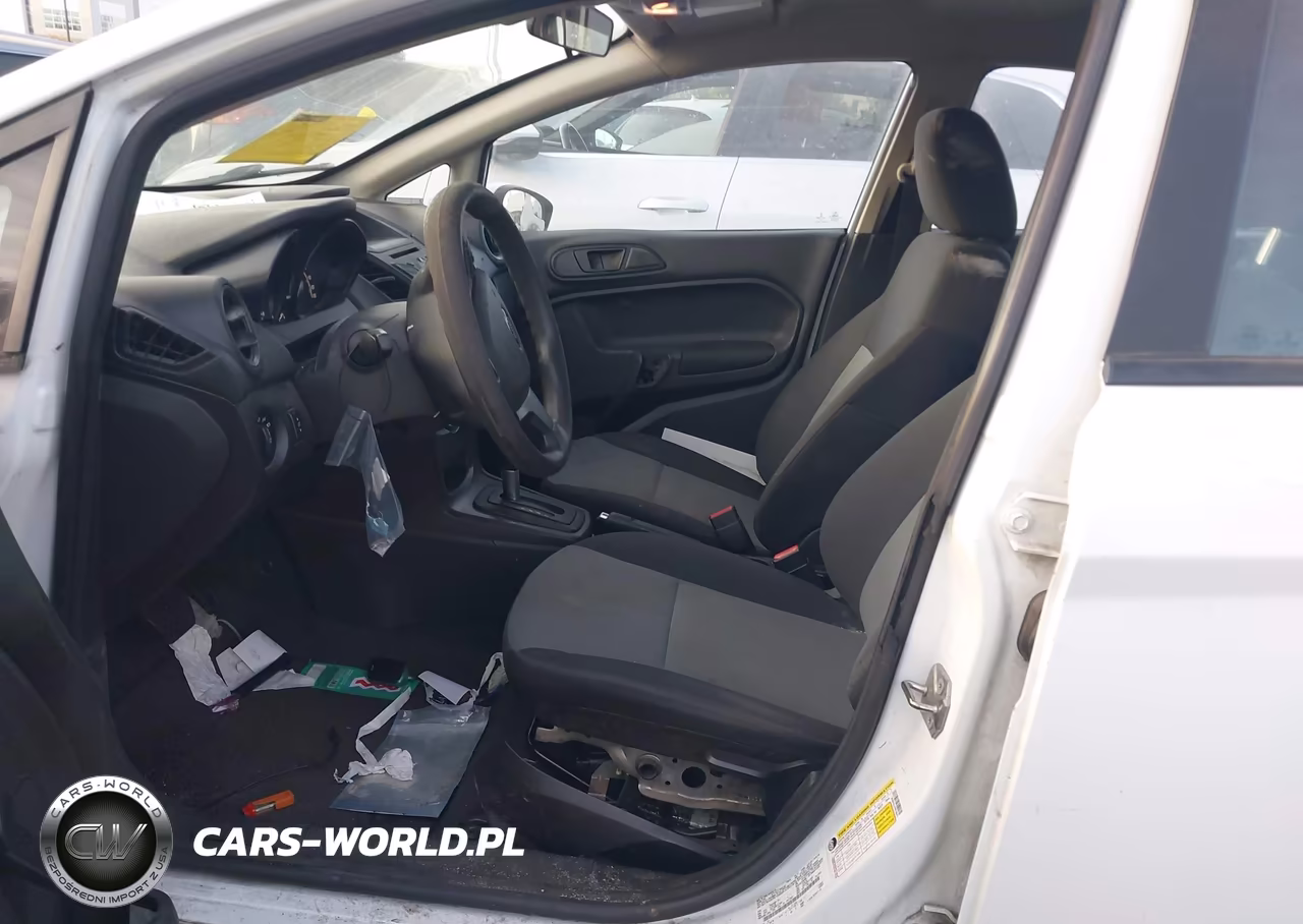 2015 Ford Fiesta S VIN:3FADP4AJ7FM198471 - 5