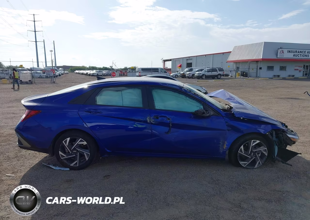 2025 Hyundai Elantra Sel Sport VIN:KMHLM4DG9SU059149 - 14