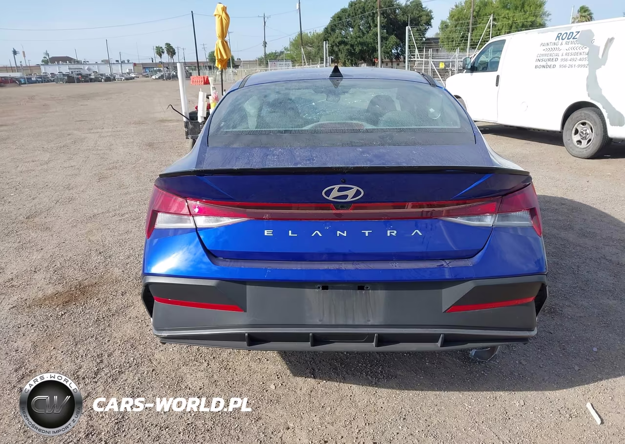2025 Hyundai Elantra Sel Sport VIN:KMHLM4DG9SU059149 - 17
