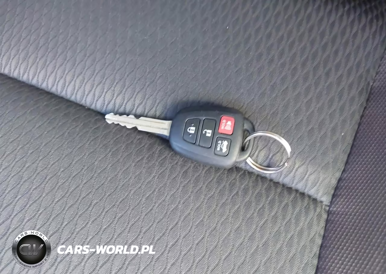 2019 Toyota Corolla Le VIN:2T1BURHE9KC165734 - 11
