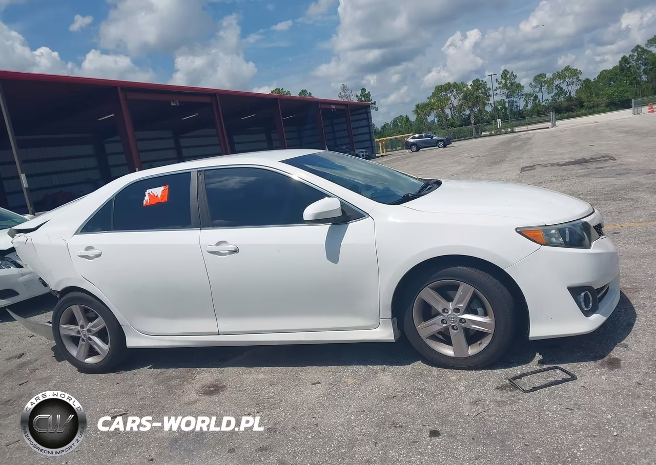 2014 Toyota Camry Se VIN:4T1BF1FK9EU350762 - 14