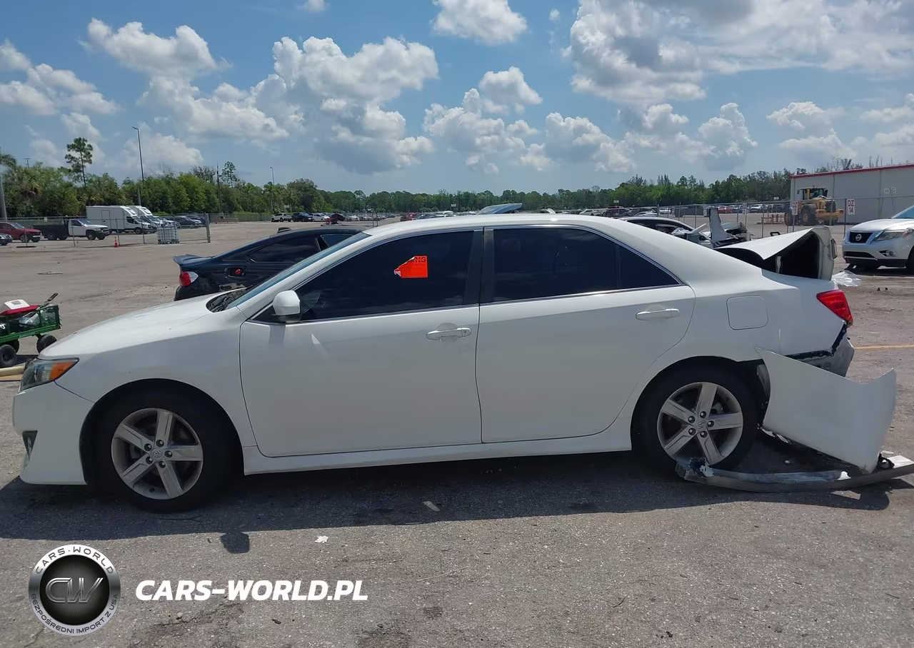 2014 Toyota Camry Se VIN:4T1BF1FK9EU350762 - 15