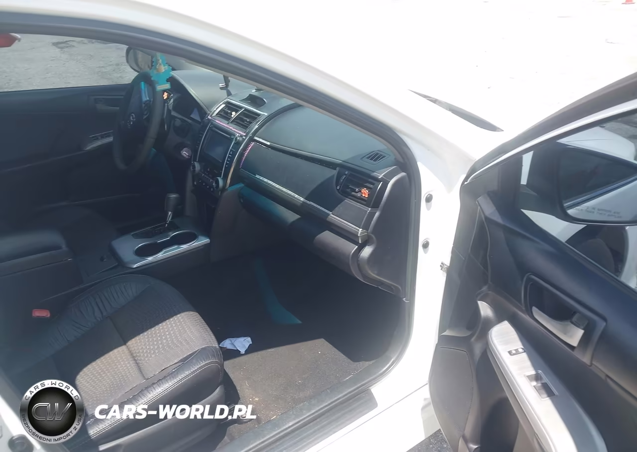 2014 Toyota Camry Se VIN:4T1BF1FK9EU350762 - 5