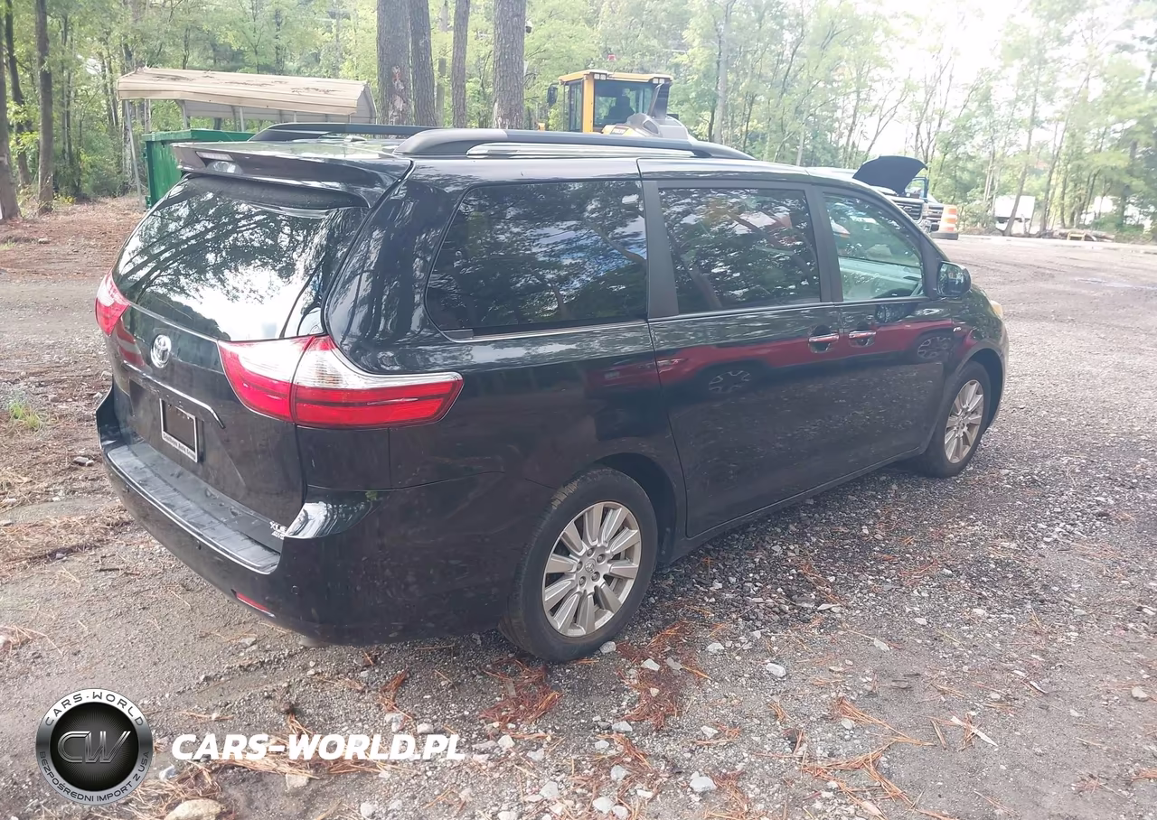 2017 Toyota Sienna Xle 7 Passenger VIN:5TDDZ3DC3HS178412 - 4