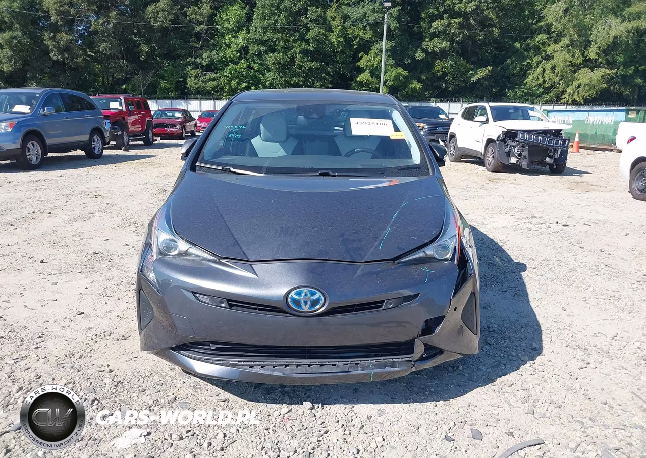2018 Toyota Prius Four VIN:JTDKARFU8J3057423 - 12
