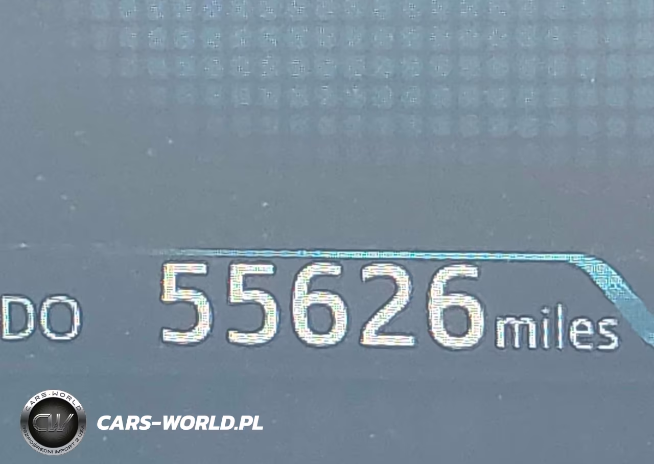 2018 Toyota Prius Four VIN:JTDKARFU8J3057423 - 15