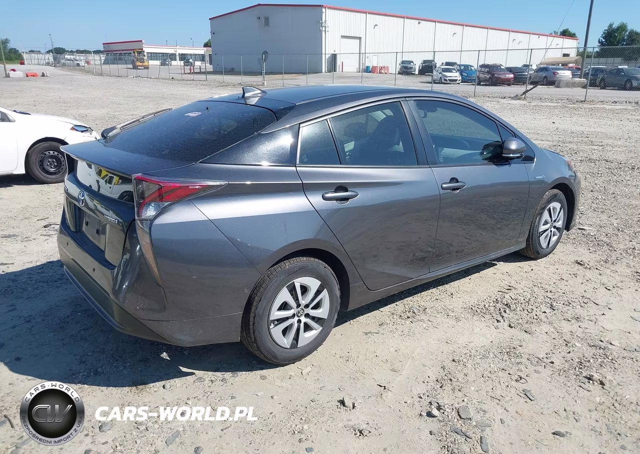 2018 Toyota Prius Four VIN:JTDKARFU8J3057423 - 4