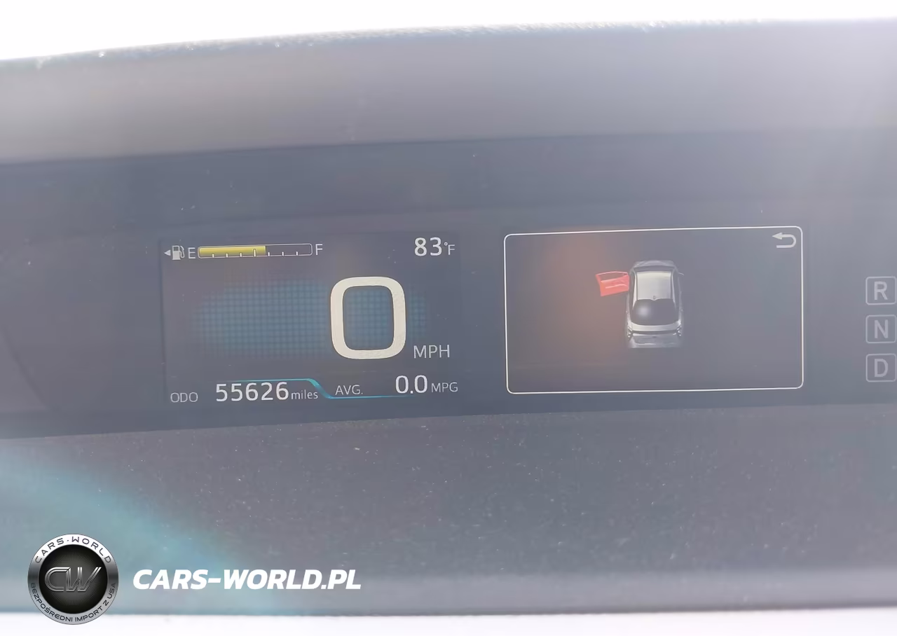 2018 Toyota Prius Four VIN:JTDKARFU8J3057423 - 7