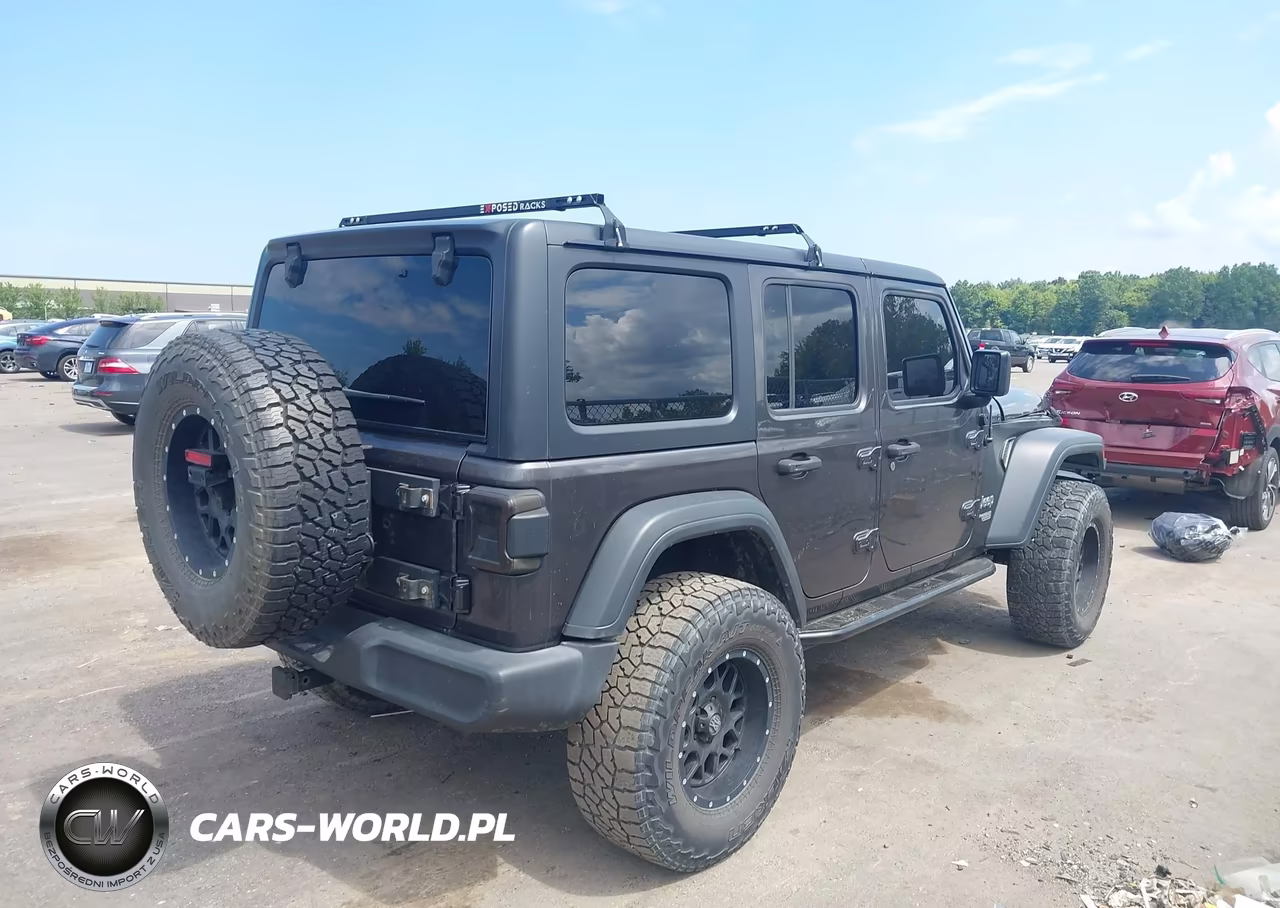 2018 Jeep Wrangler Unlimited Sport S 4X4 VIN:1C4HJXDG1JW127063 - 4