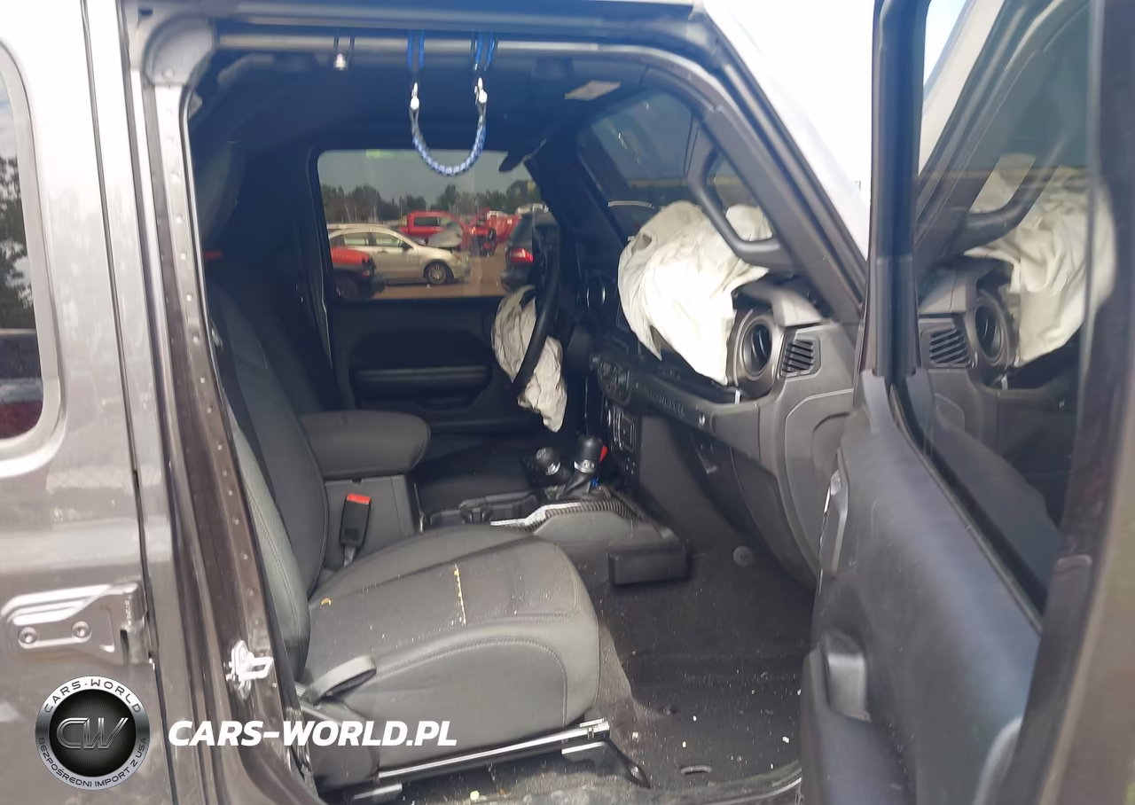 2018 Jeep Wrangler Unlimited Sport S 4X4 VIN:1C4HJXDG1JW127063 - 5