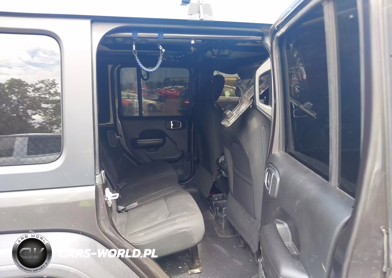 2018 Jeep Wrangler Unlimited Sport S 4X4 VIN:1C4HJXDG1JW127063 - 8