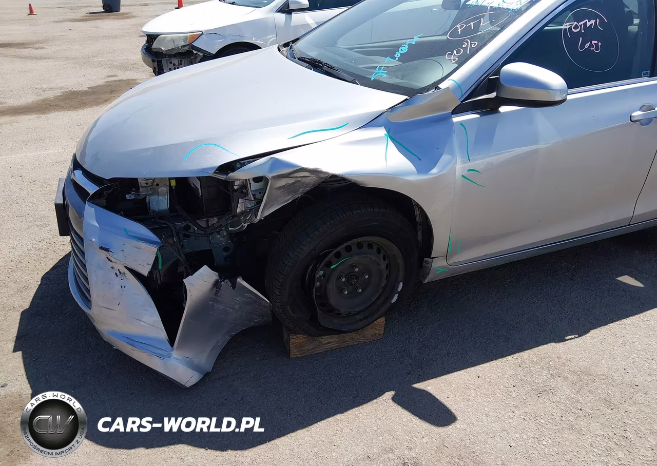 2015 Toyota Camry Le VIN:4T4BF1FK0FR458713 - 18