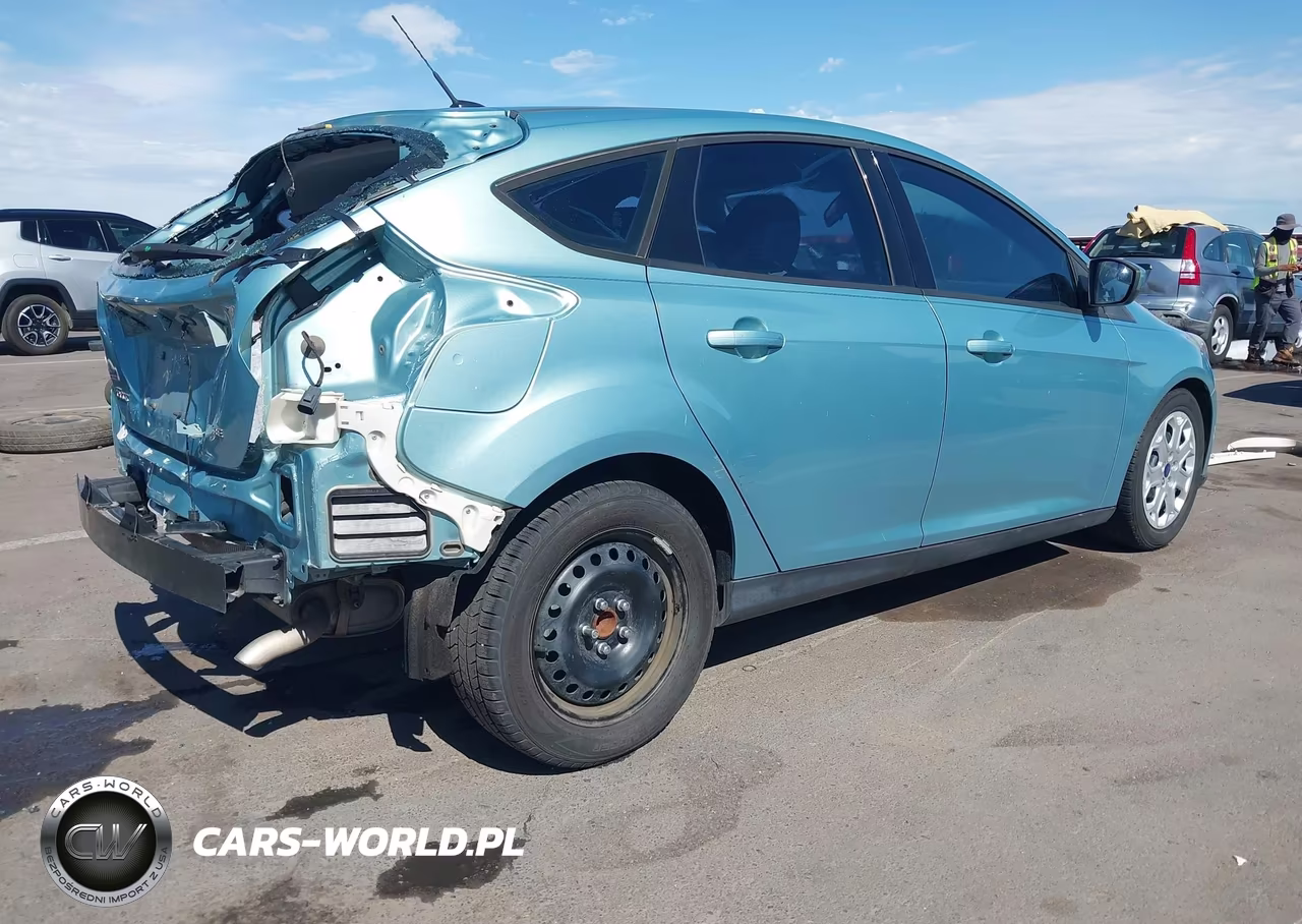 2012 Ford Focus Se VIN:1FAHP3K20CL423216 - 4