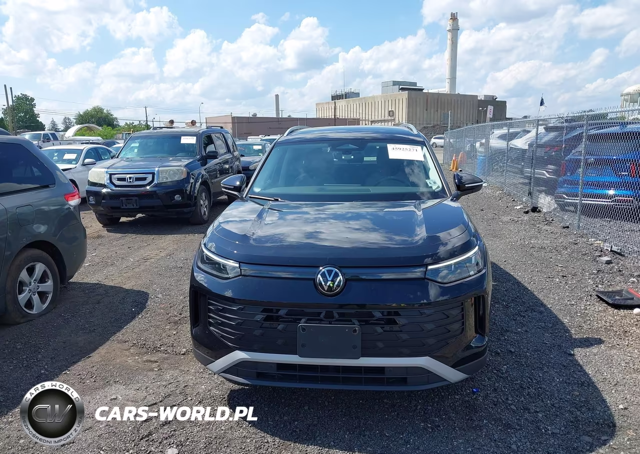 2025 Volkswagen Tiguan 2.0T S VIN:3VVBR7RM5SM073122 - 12