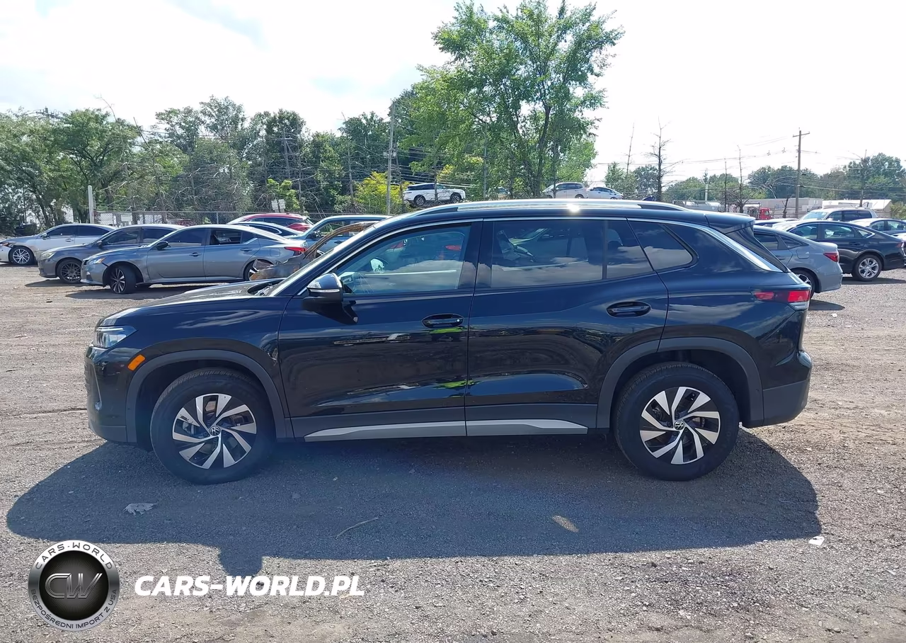 2025 Volkswagen Tiguan 2.0T S VIN:3VVBR7RM5SM073122 - 14