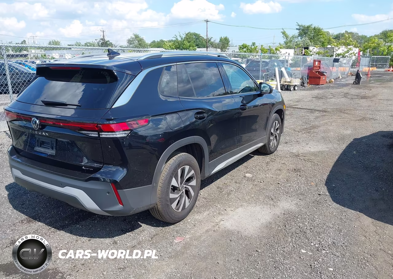 2025 Volkswagen Tiguan 2.0T S VIN:3VVBR7RM5SM073122 - 4